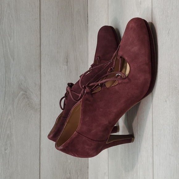 Naturalizer Womens Macie Ankle Suede Lace Up Heels boots shoes sz 9M - Picture 1 of 11